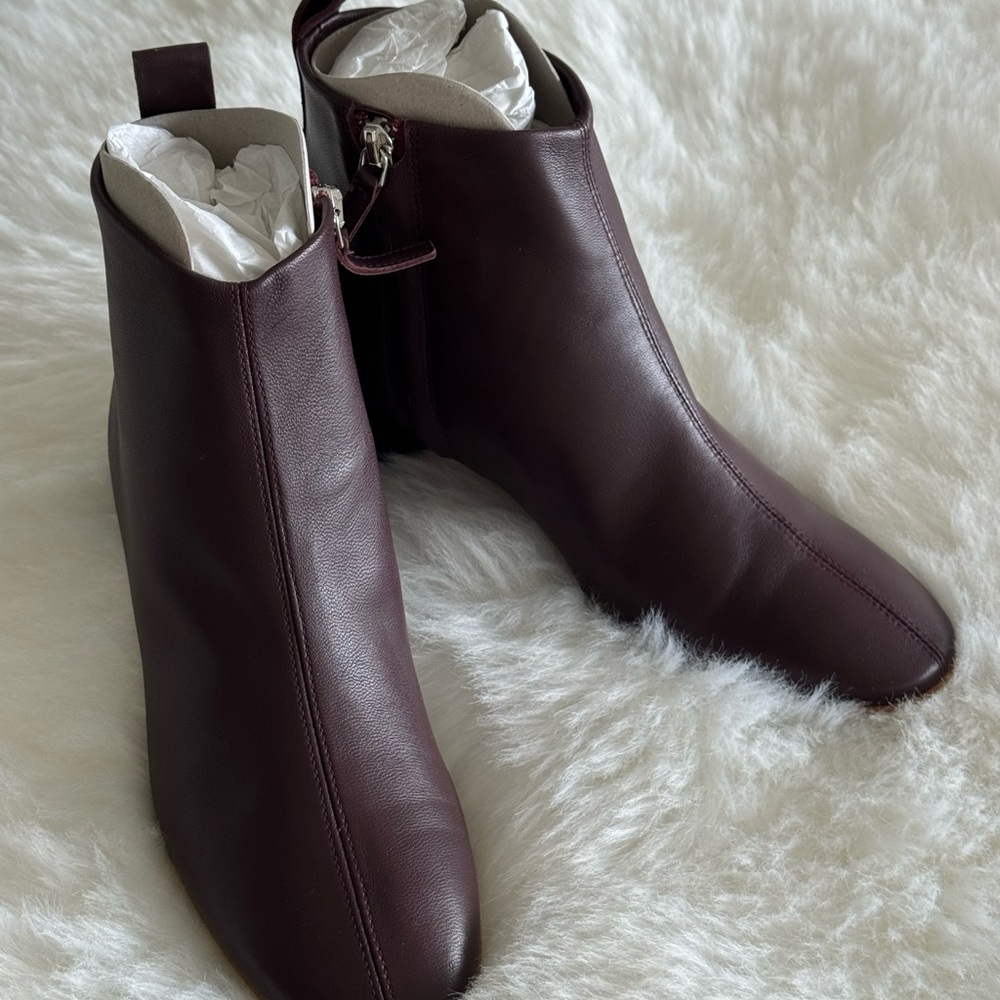 Everlane Burgundy Leather Ankle Boots Size 6.5